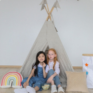 Play houses and tents